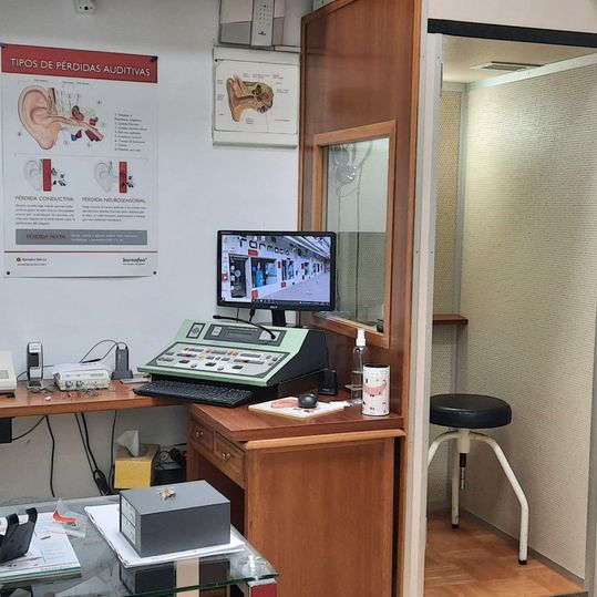 Ortopedia-Óptica-Audífonos-Farmacia Las Alpujarras farmacia local fachada